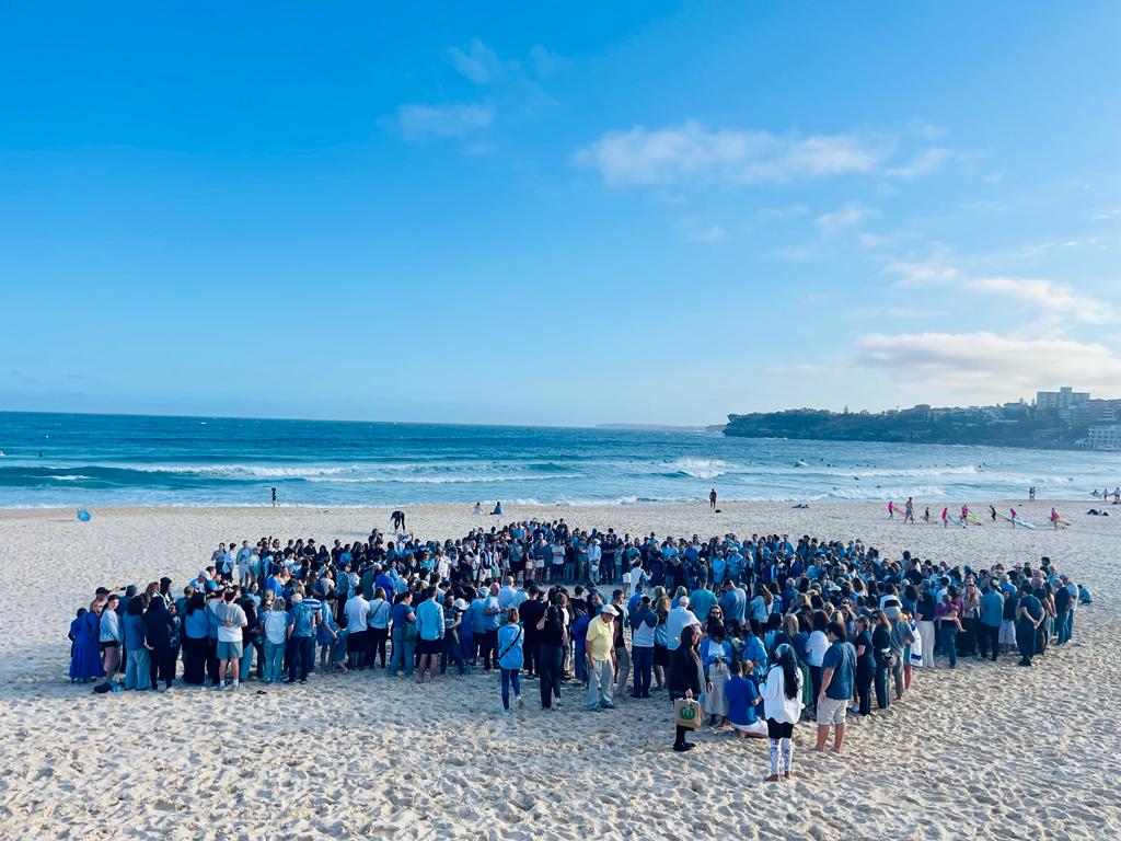 Members of the Rabbi On Demand community together in Bondi
